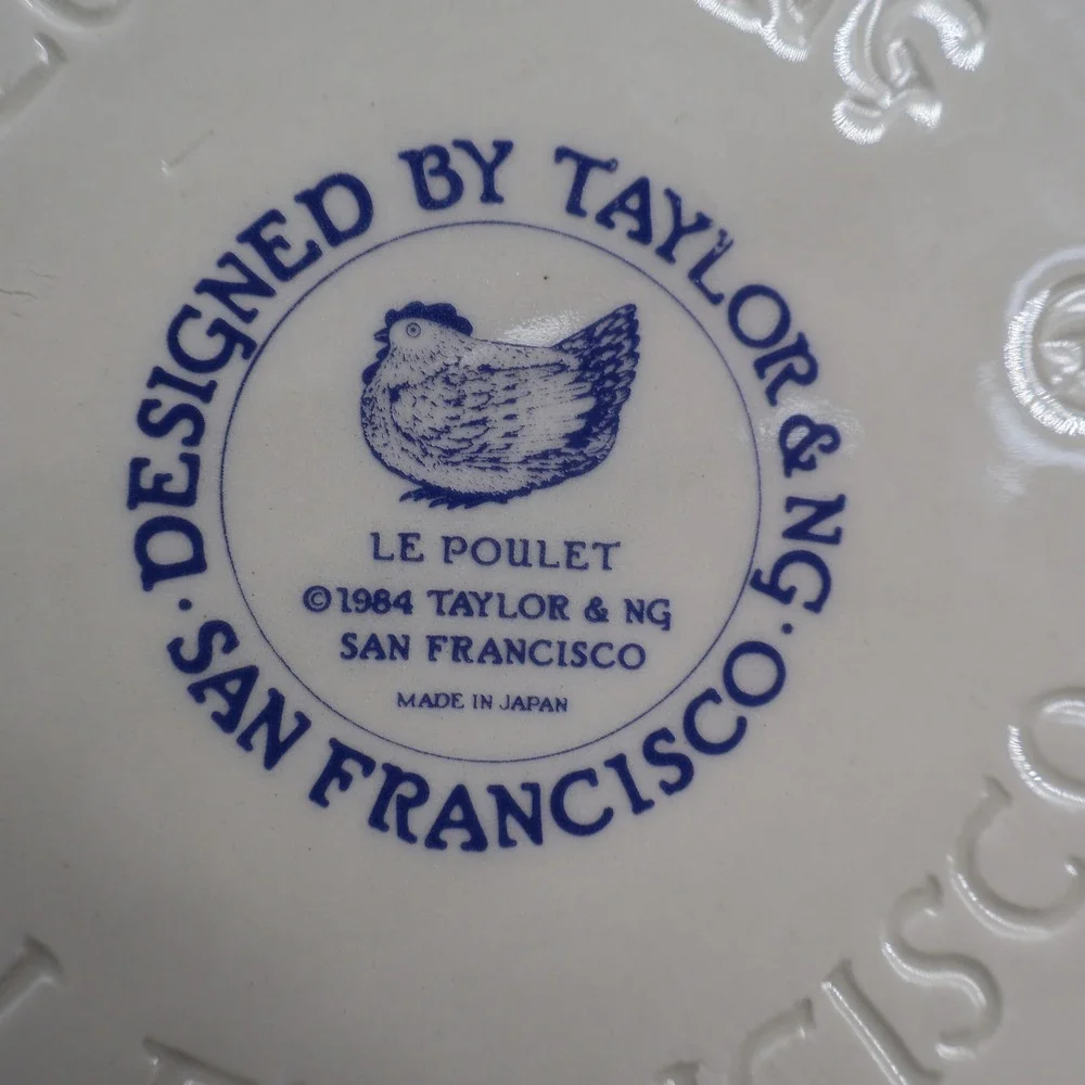 Taylor & Ng Utensil Holder 7.5in Cream Blue Le Poulet Hen Vintage 1984